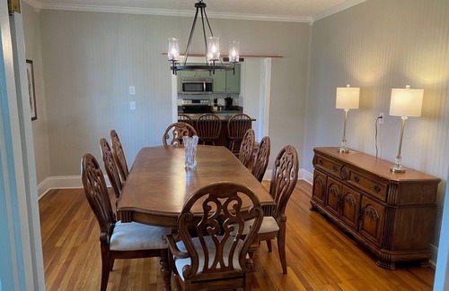 Fayetteville House | Charming 2-bedroom house in Fayetteville close to National Park and downtown.