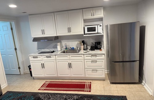 Glen Burnie House | Charming 2-bedroom house with fitness room and AC in Glen Burnie