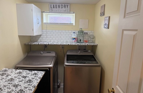 Glen Burnie House | Charming 2-bedroom house with fitness room and AC in Glen Burnie