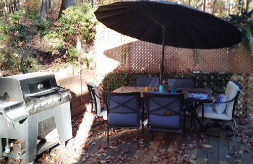 Narvon Bed & Breakfast | Charming 2-bedroom B&B in Honey Brook with WiFi, fitness room