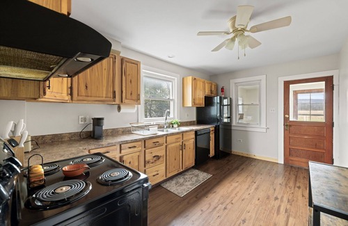 Lairdsville House | Charming 2-bedroom house in peaceful Hughesville with WiFi and Backyard