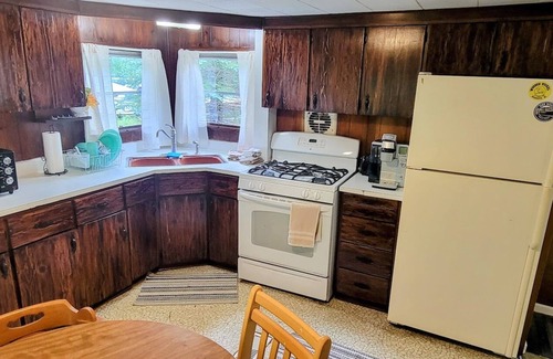 Indian River House | Charming 2-bedroom mobile home with WiFi, AC in pleasant Indian River