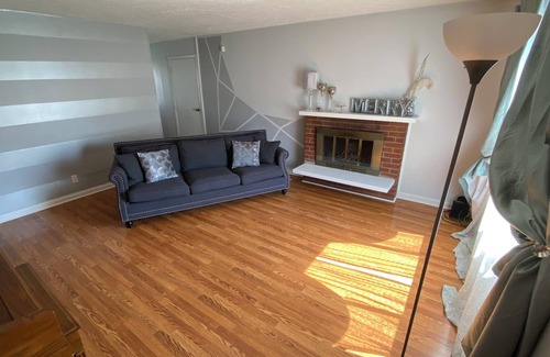 Indianapolis House | Charming 2-bedroom house in lovely Indianapolis with AC, WiFi