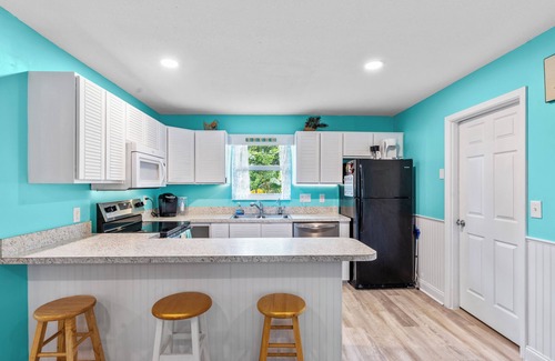 Jensen Beach House | Charming 2-bedroom house with AC, WiFi in lovely Jensen Beach