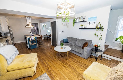 Kansas City House | Charming 2-bedroom house near Downtown Kansas City with fenced yard