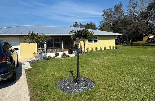 Placid Lakes House | Charming 2-bedroom house with WiFi, AC in fabulous Lake Placid