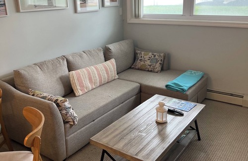 Margate City Condo | Charming 2-bedroom condo with Window AC, WiFi in enchanting Margate City