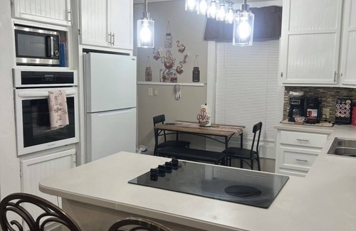 Perdue Hill House | Charming 2-bedroom house in Monroeville with Wi-Fi and AC.