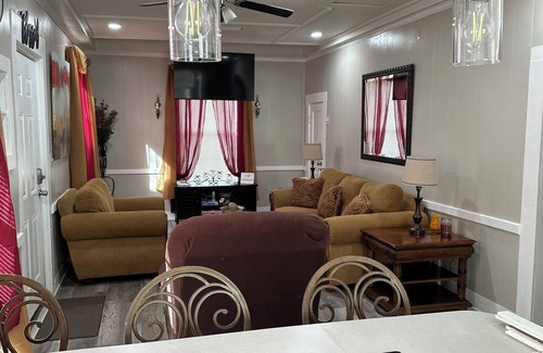 Perdue Hill House | Charming 2-bedroom house in Monroeville with Wi-Fi and AC.