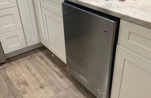 Mount Holly House | Charming 2-bedroom house with WiFi, AC in serene Mount Holly