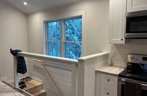 Mount Holly House | Charming 2-bedroom house with WiFi, AC in serene Mount Holly