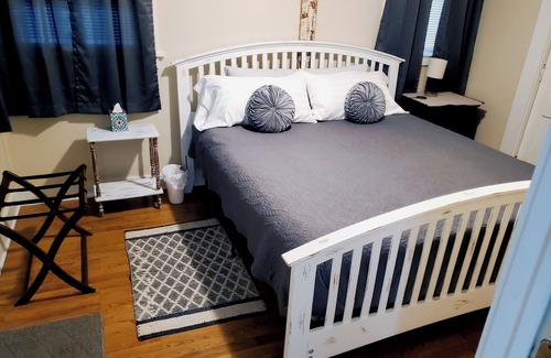 Mid-City Apartment | Charming 2-bedroom apartment in quiet New Orleans neighborhood