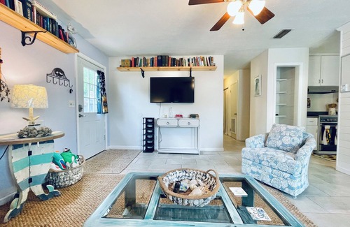 Panama City Condo | Charming 2-bedroom house 3 minutes from Bay Beaches in lovely Panama City