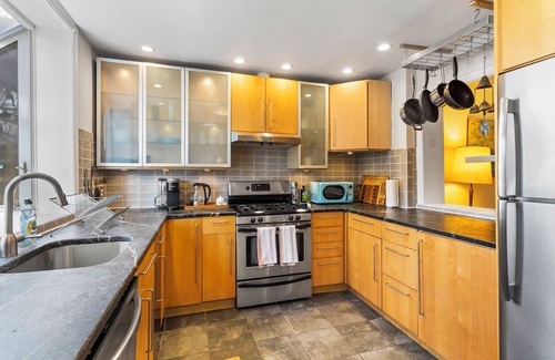 Olde Kensington House | Charming 2-bedroom in the heart of Fishtown, Philadelphia
