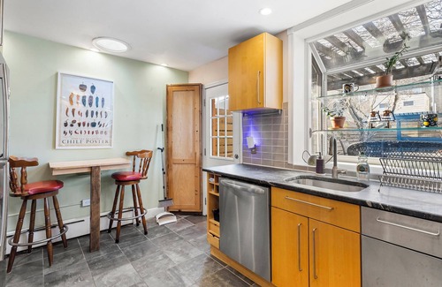 Olde Kensington House | Charming 2-bedroom in the heart of Fishtown, Philadelphia