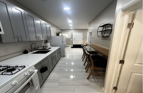 Poughkeepsie Apartment | Charming 2-bedroom apartment with AC, WiFi in superb Poughkeepsie