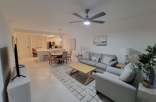 Biggar Condo | Charming 2-bedroom condo with WiFi, AC in a gated golf community
