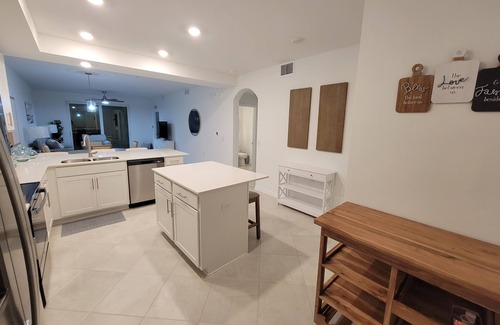 Biggar Condo | Charming 2-bedroom condo with WiFi, AC in a gated golf community
