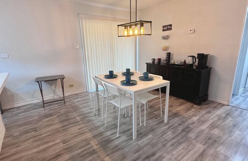 West San Antonio House | Charming 2-bedroom house in marvelous San Antonio