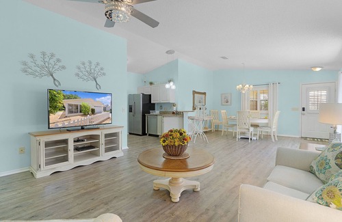 Caroline Villa | Charming 2-bedroom villa with AC/WiFi in Florida's friendliest town The Villages