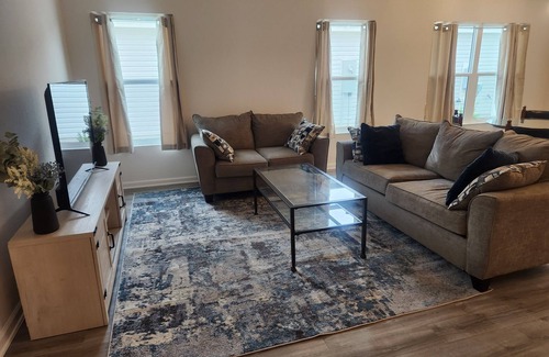 Okahumpka Villa | Charming 2-bedroom villa in The Villages with WiFi and AC