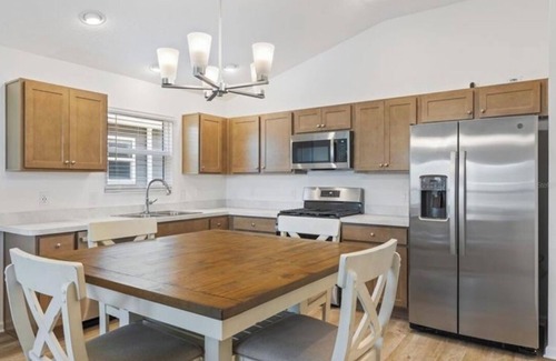 Okahumpka Villa | Charming 2-Bedroom, 2-Bath Villa in Newell Village