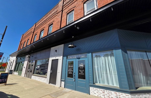 Walnut Cove Apartment | Charming 2-bedroom apartment in lovely Walnut Cove with AC, WiFi