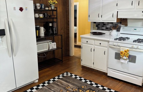 Water Valley House | Charming 2-bedroom house with WiFi, HVAC in awesome Water Valley