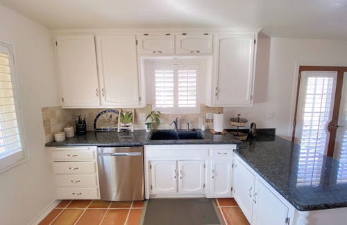 Yucca Valley House | Charming 2-bedroom house with WiFi, AC in welcoming Yucca Valley