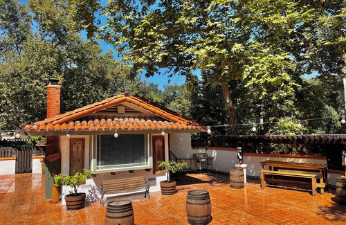 Silverado Villa | Charming 2-bedroom villa in brilliant Silverado with AC, WiFi