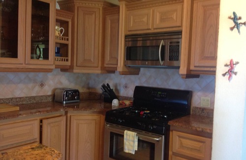 Pelican Key Villa | Charming 2-bedroom villa with AC, WiFi, stunning ocean views