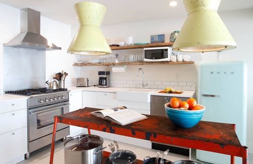 Stratford Cottage | Charming 2-bedroom waterfront cottage in Stratford with AC, WiFi