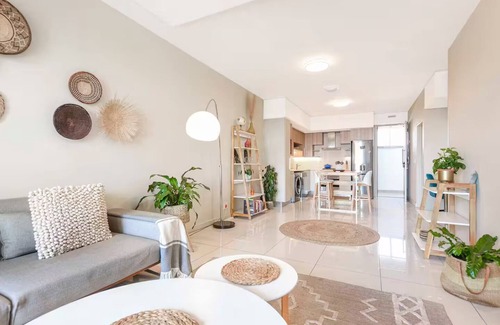 Greater Johannesburg Metropolitan Area Apartment | Charming 2-bedroom apartment in vibrant Johannesburg