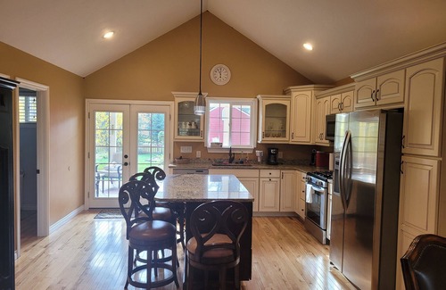Dover Bay House | Charming 2 br/2ba Home w/Fenced Yd 3 mi to dtown Sandpoint,14 mi to Schweitzer!