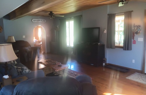 Marienville House | Charming 2-BR house in Marienville with AC. Close to ATV trails. Two fire pits.