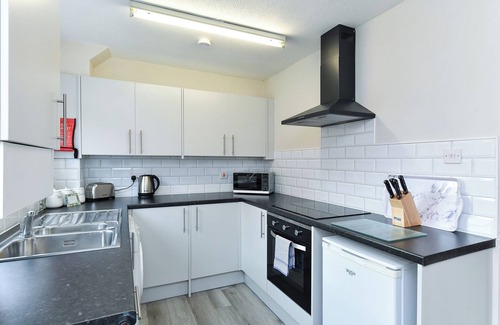 Radcliffe on Trent House | Charming 2-Bed Home with Parking