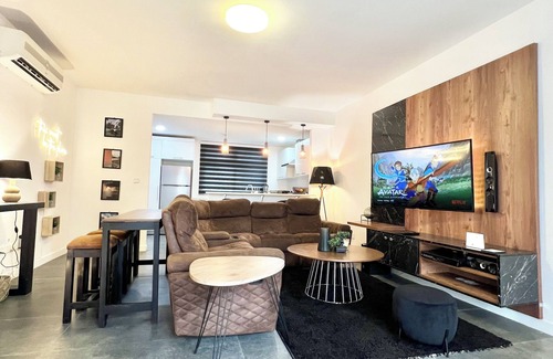 Kweiman House | Charming 2BR Townhouse at Ayimensah Park – Tranquil Retreat Near Aburi Mountains
