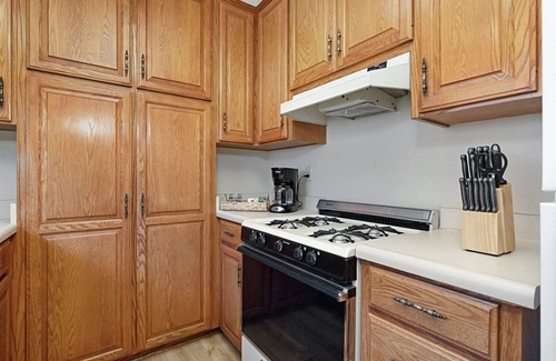 La Mesa Apartment | Charming 2 Room La Mesa Casita w/Pool, BBQ & Yard