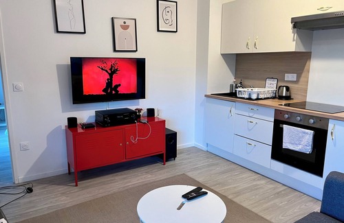 Villepinte Apartment | Charming 2 Rooms with Balcony and Parking between Paris and the Airport