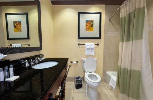 Western Division Hotel | Charming 2-Unit Suites w/Modern Comfort & Steps to Museums & Local Dining