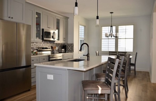 Lakeside House | Charming 2024 Award-Winning Home inside the gates of Lakeside!