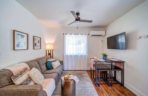 Boulder Creek Cottage | Charming 2BR Cottage Near Bethel-Peaceful Redding Retreat w/Trails Nearby