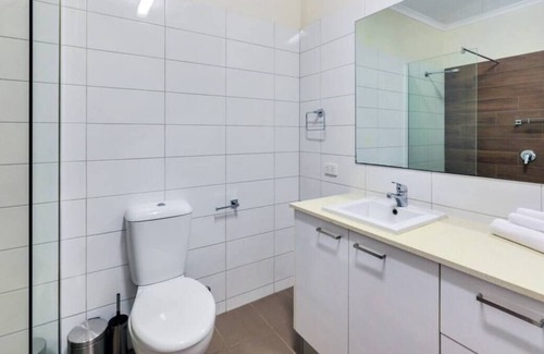 Berrimah House | Charming 2BR getaway for 4 in Berrimah. Your home away from home!