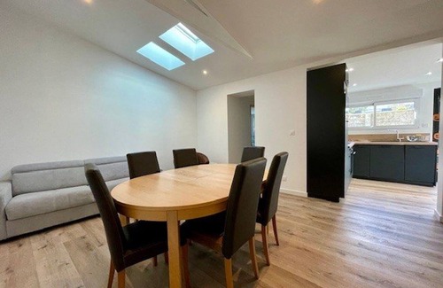 Quiberon Villa | Charming 2BR House in Quiberon Center, Near Beach, with Garden & Modern Amenities