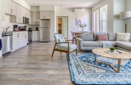 Pleasanton Apartment | Charming 2BR in Pleasanton, Parking + Pet-Friendly