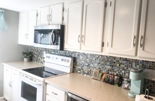 Avoca House | Charming 2BR Lake Monroe Golf Condo IU Bloomington