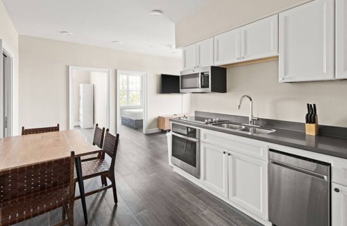 New Orleans Hotel | Charming 2BR Oasis Close to New Orleans Hotspots