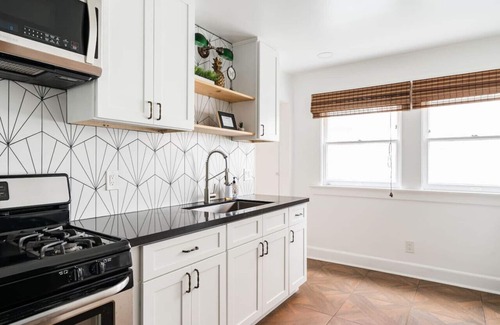 University Heights Apartment | Charming 2br, perfect San Diego escape