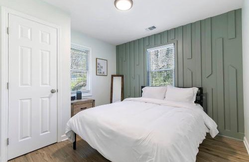 Clarkdale Apartment | Charming 2BR Retreat-Free Parking