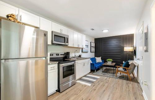 Clarkdale Apartment | Charming 2BR Retreat-Free Parking